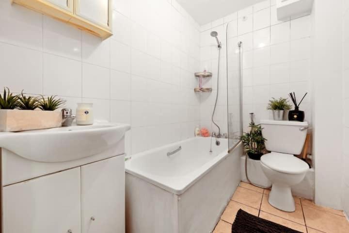 Warwick Avenue Hububb Stay London Exterior photo